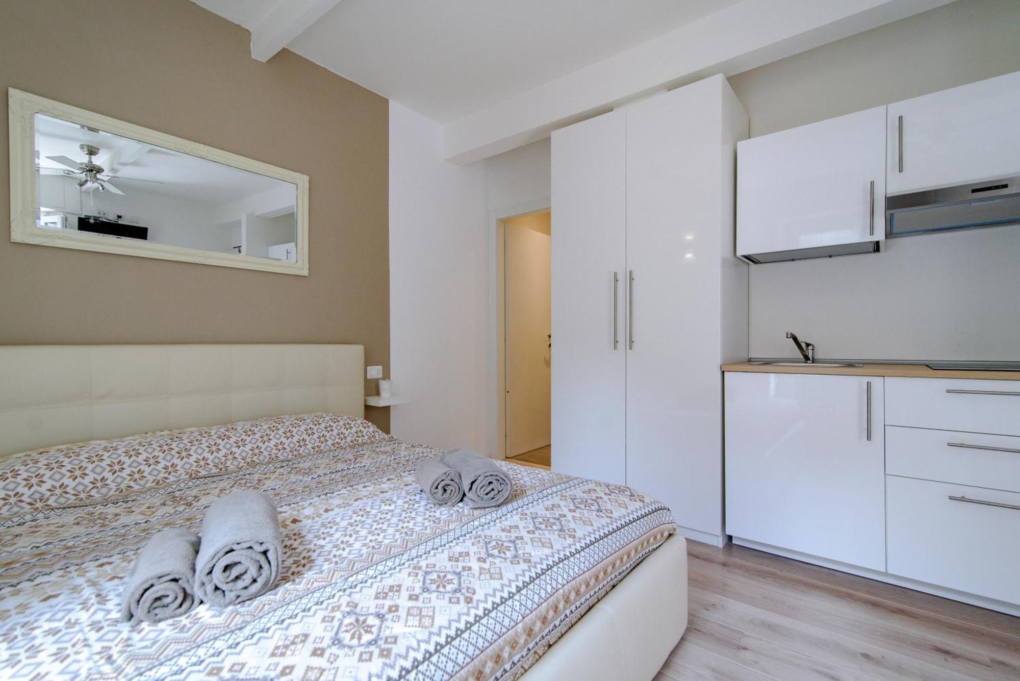 Laglio Apartment Above George Экстерьер фото