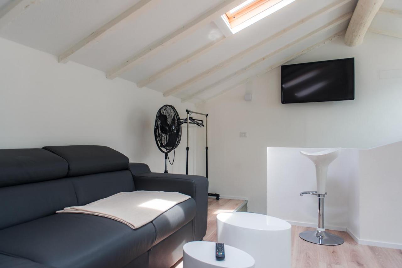 Laglio Apartment Above George Экстерьер фото